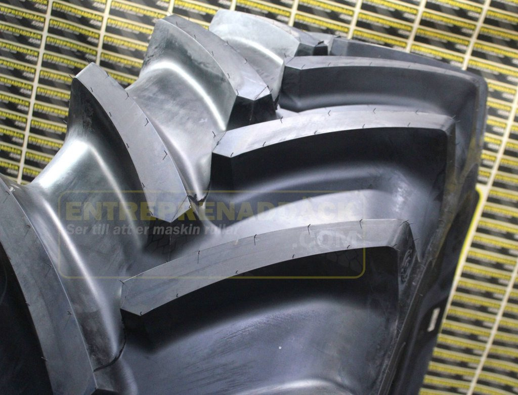 Package 600/70R30 + 650/85R38 AR1200 – tyres- wheels – dual system - Traktors: foto 1 Package 600/70R30 + 650/85R38 AR1200 – tyres- wheels – dual system - Traktors: foto 1