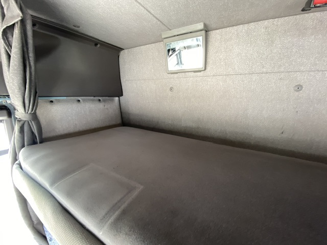 Renault Magnum 460 Dxi iShift līzingu Renault Magnum 460 Dxi iShift: foto 8