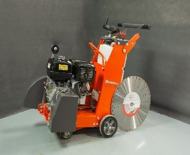 Husqvarna FS400 LV 500 mm - Asfalta ieklāšanas tehnika: foto 2 Husqvarna FS400 LV 500 mm - Asfalta ieklāšanas tehnika: foto 2