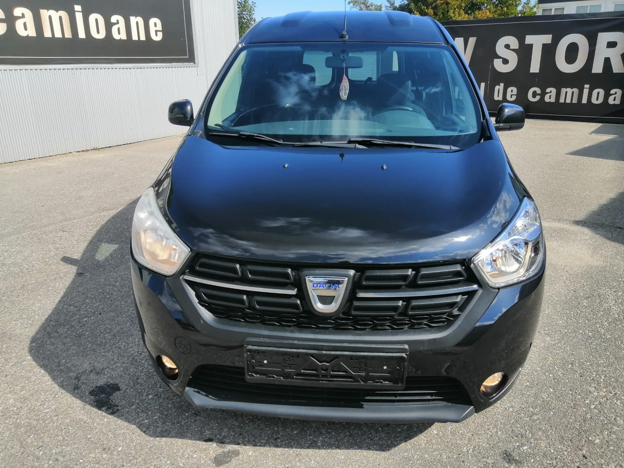 DACIA Dokker 1,6 sCE Comfort Benzina/GPL, TOP !!! - Kravas-pasažieru furgons: foto 3 DACIA Dokker 1,6 sCE Comfort Benzina/GPL, TOP !!! - Kravas-pasažieru furgons: foto 3