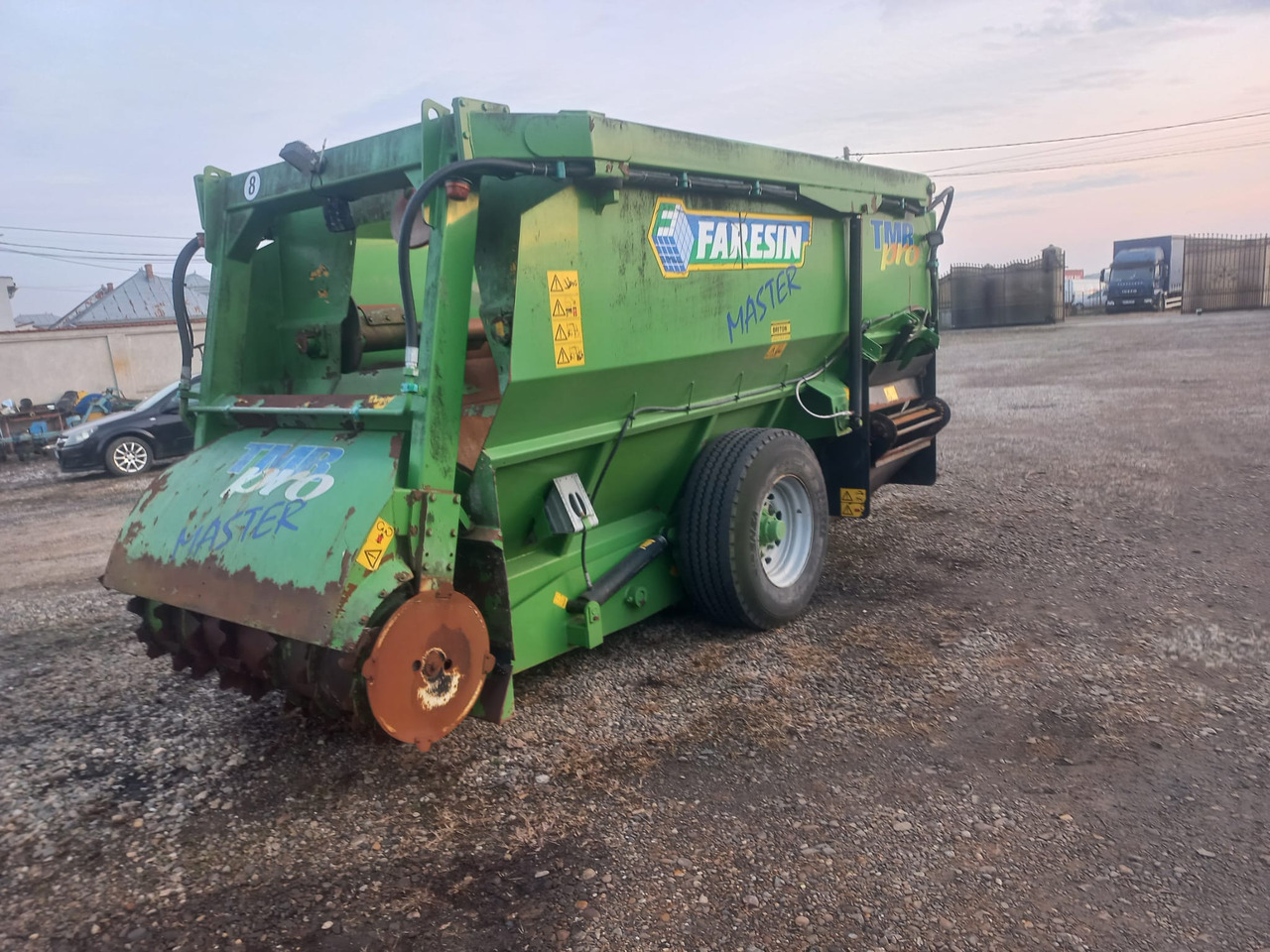 FARESIN TMR 1200 TEHNOLOGICAL TRAILER - Lopbarības mikseris: foto 2 FARESIN TMR 1200 TEHNOLOGICAL TRAILER - Lopbarības mikseris: foto 2