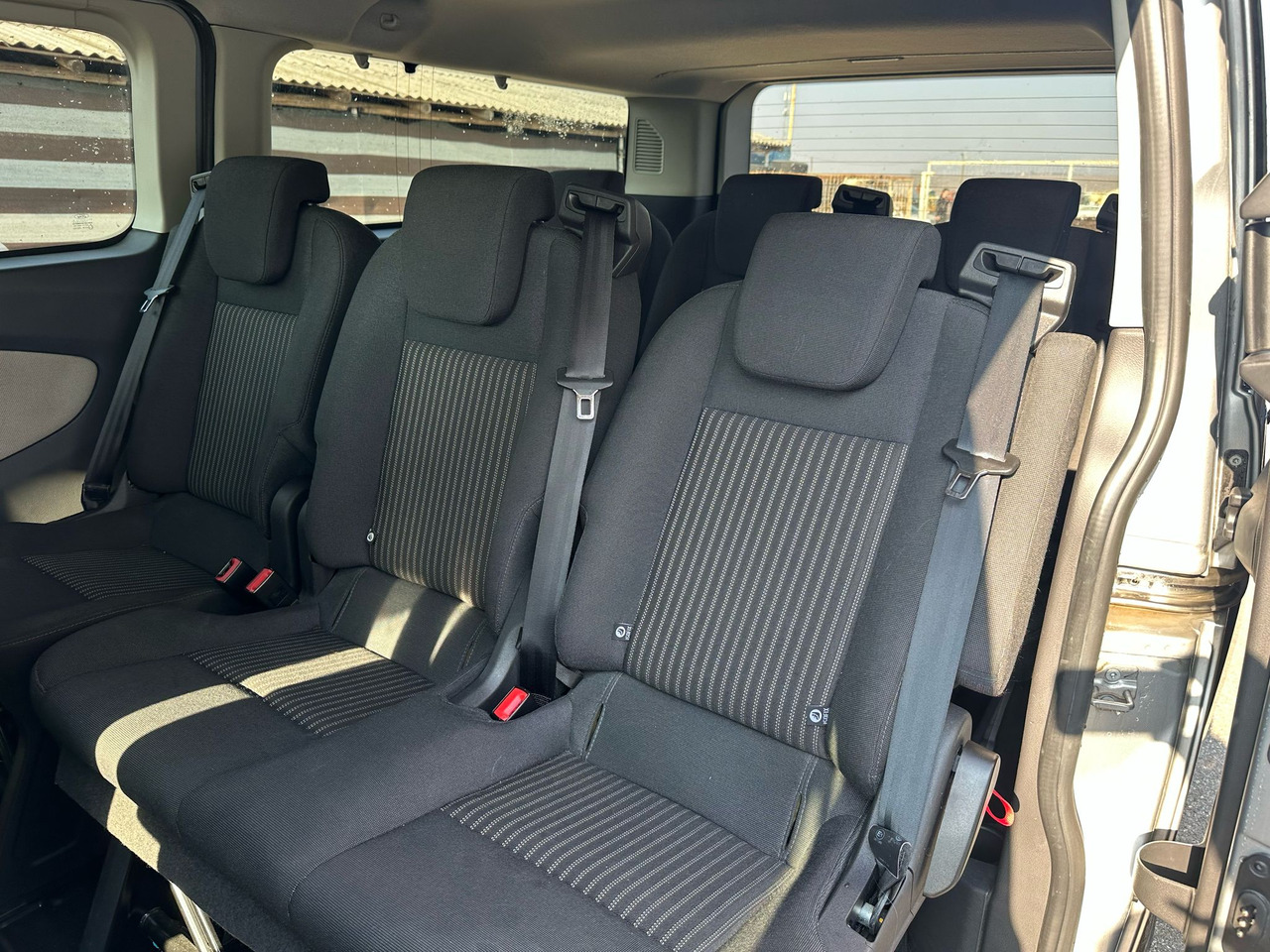 FORD TRANSIT CUSTOMS - Pasažieru furgons: foto 5 FORD TRANSIT CUSTOMS - Pasažieru furgons: foto 5