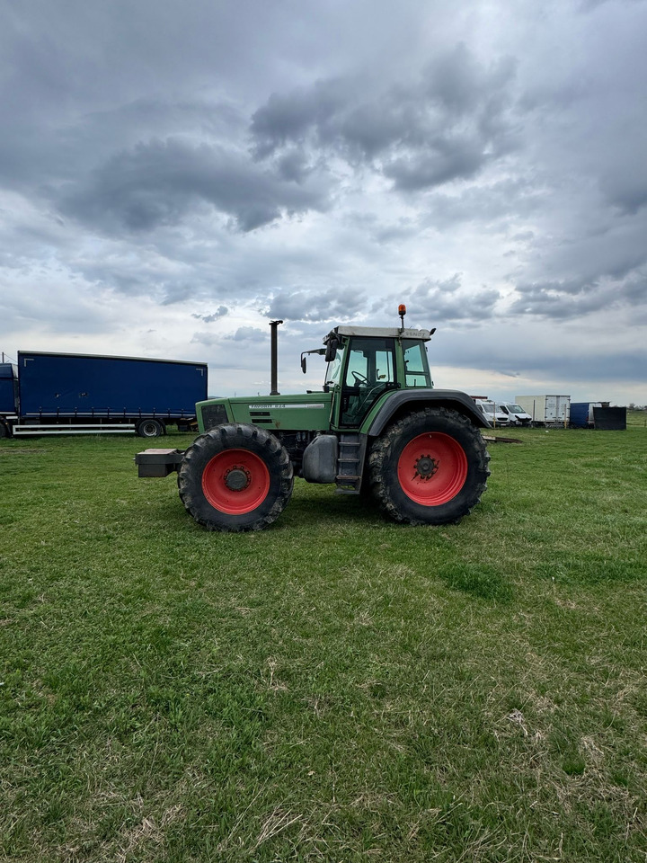 Fendt 824 Tractor - Traktors: foto 3 Fendt 824 Tractor - Traktors: foto 3