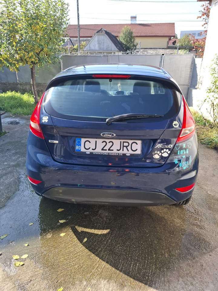 Ford Fiesta - Sedans: foto 4 Ford Fiesta - Sedans: foto 4