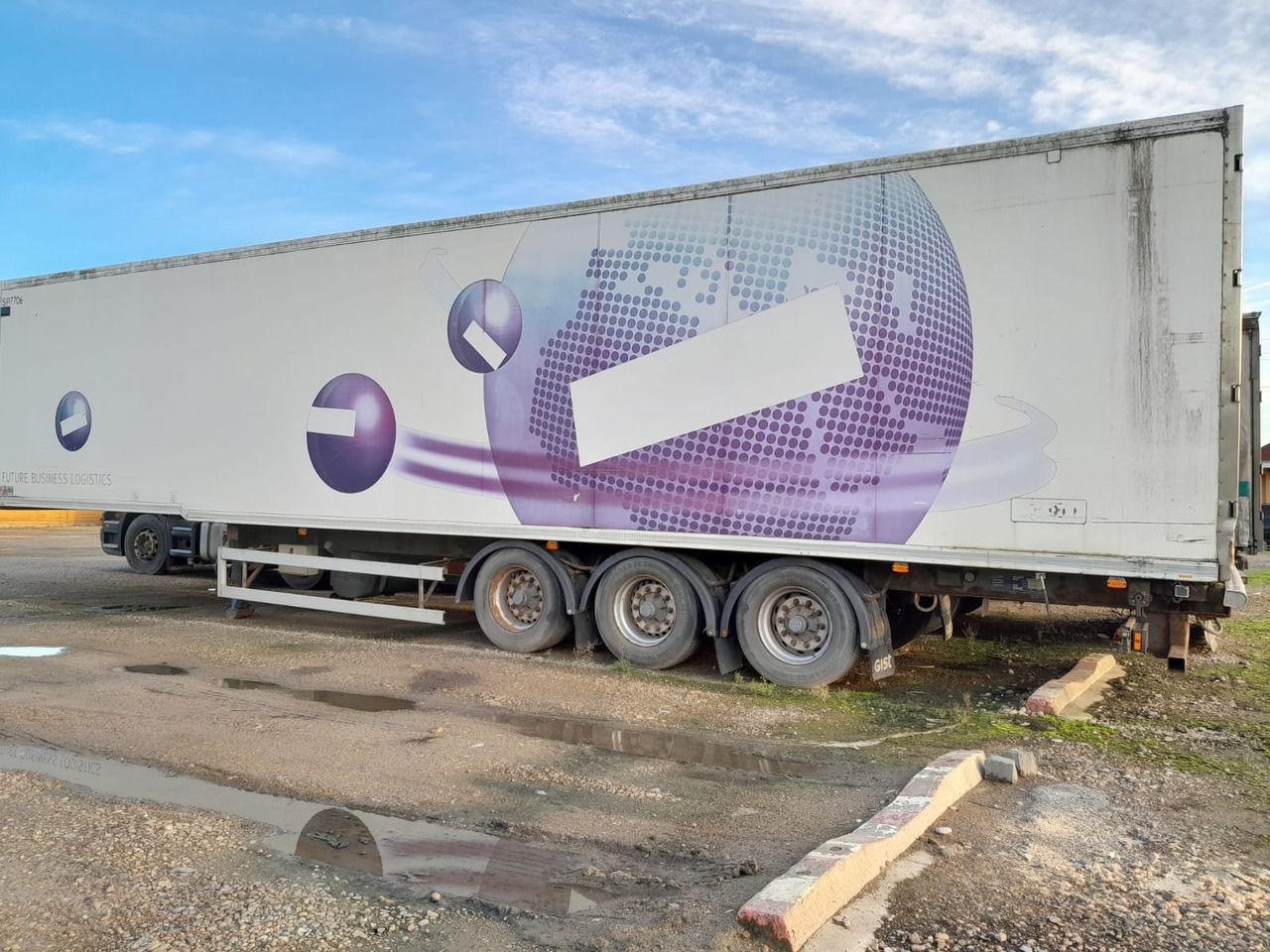 GRAY & ADAMS REFRIGERATED SEMI-TRAILER - Puspiekabe refrižerators: foto 2 GRAY & ADAMS REFRIGERATED SEMI-TRAILER - Puspiekabe refrižerators: foto 2
