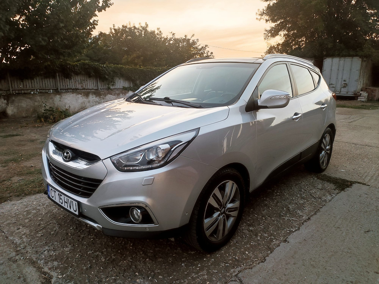 Hyundai IX35 - Sedans: foto 1 Hyundai IX35 - Sedans: foto 1