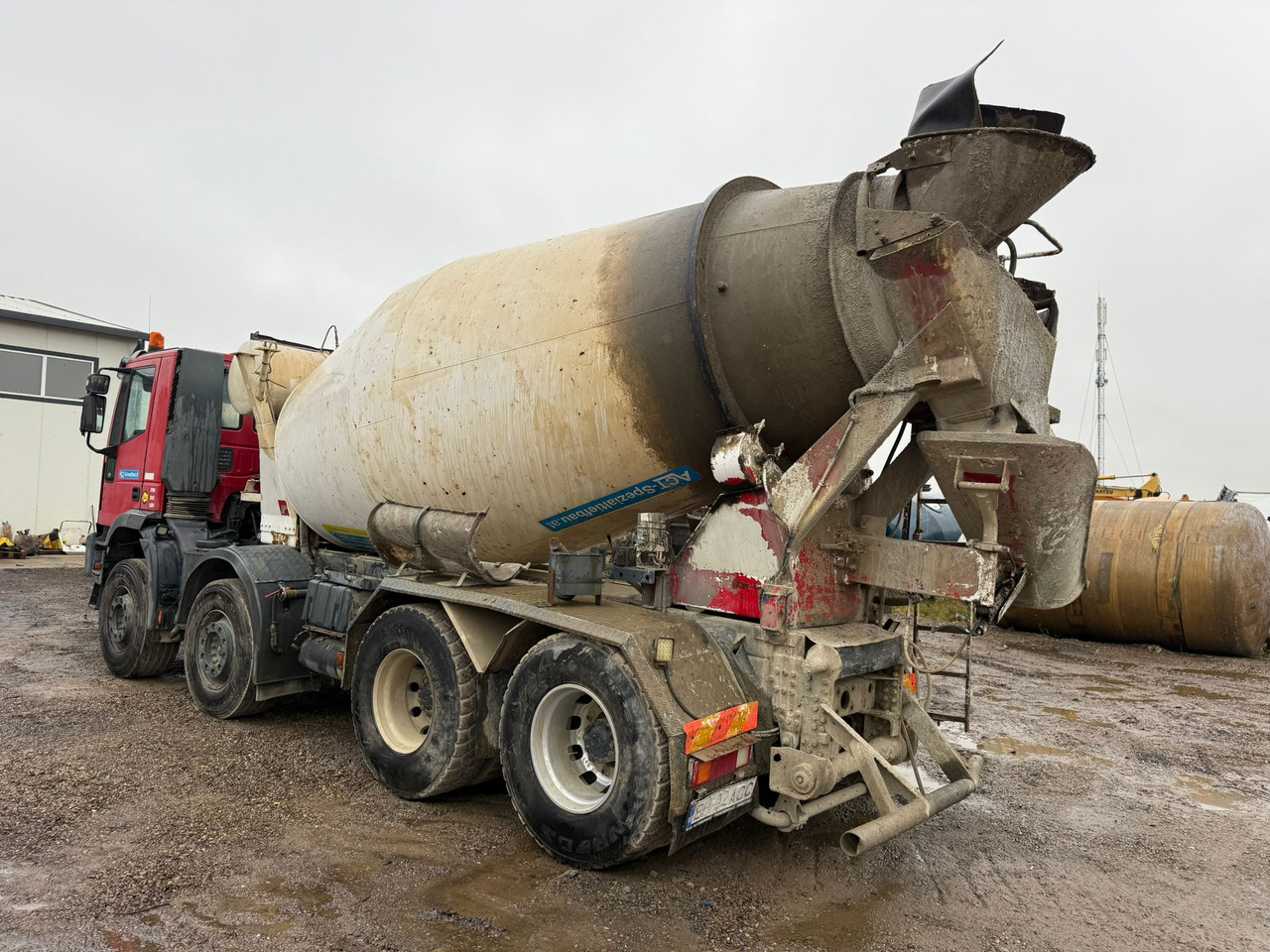 IVECO EUROTRAKKER CONCRETE MIXER - Betonvedējs: foto 4 IVECO EUROTRAKKER CONCRETE MIXER - Betonvedējs: foto 4