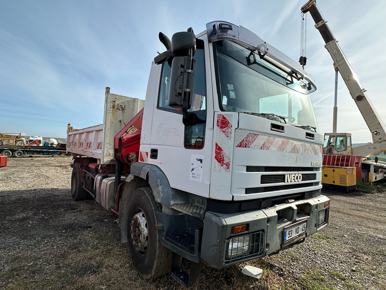 IVECO EUROTRAKKER TIPPER - Kravas automašīna pašizgāzējs: foto 2 IVECO EUROTRAKKER TIPPER - Kravas automašīna pašizgāzējs: foto 2