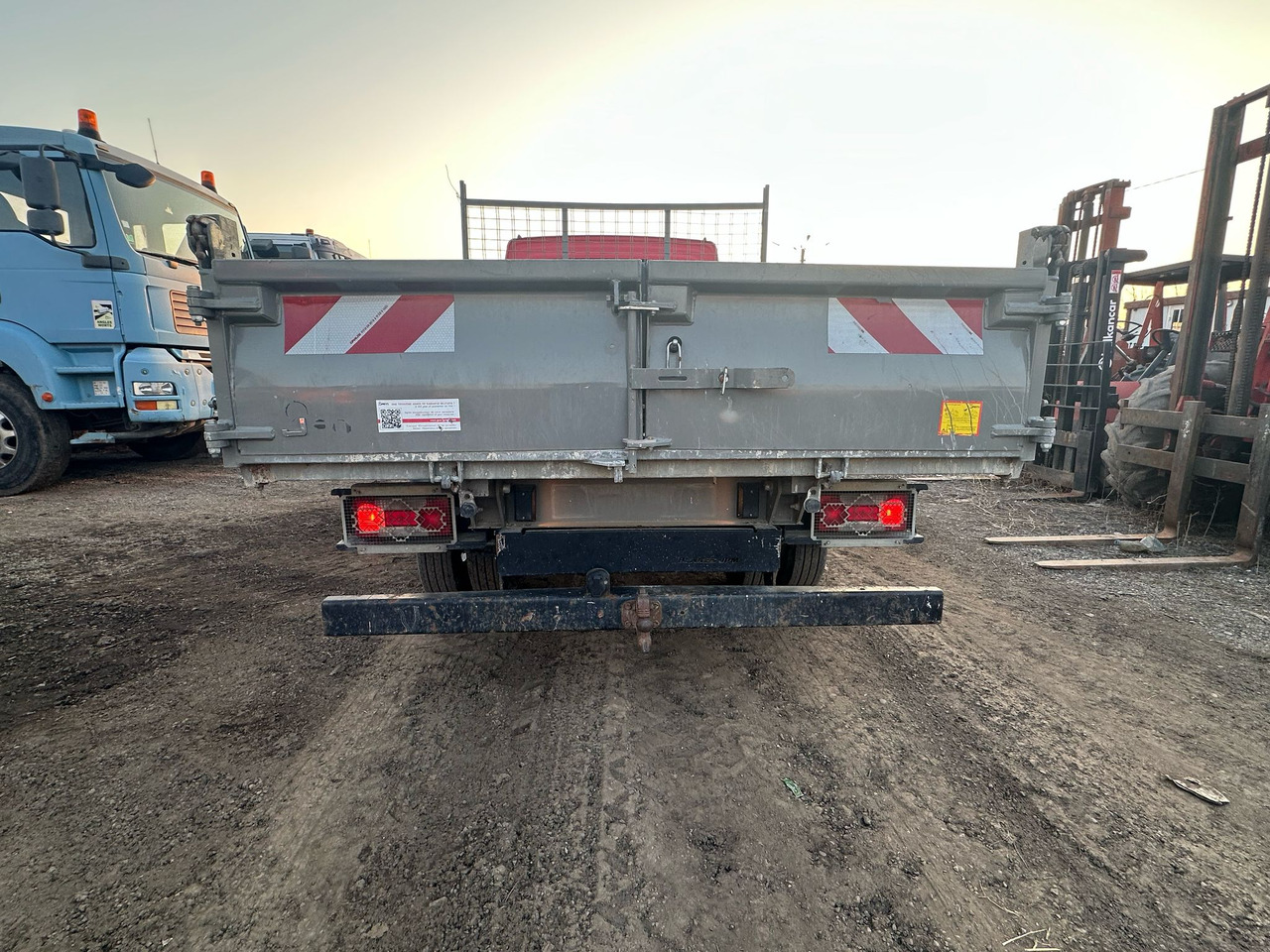 Iveco Daily Van - Komercauto pašizgāzējs: foto 4 Iveco Daily Van - Komercauto pašizgāzējs: foto 4