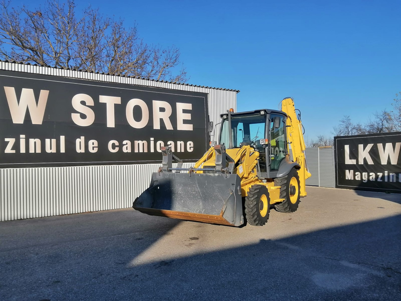 LiuGong CLG777A Backhoe Loader 4×4 - Ekskavators-iekrāvējs: foto 1 LiuGong CLG777A Backhoe Loader 4×4 - Ekskavators-iekrāvējs: foto 1