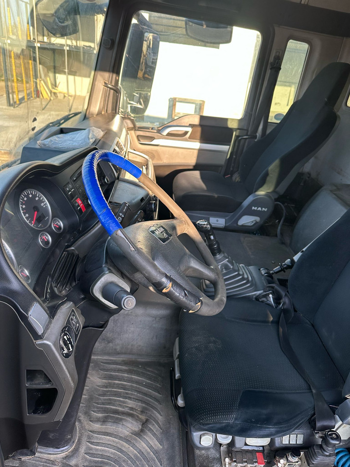 MAN TGS 35.440 Tipper - Kravas automašīna pašizgāzējs: foto 3 MAN TGS 35.440 Tipper - Kravas automašīna pašizgāzējs: foto 3
