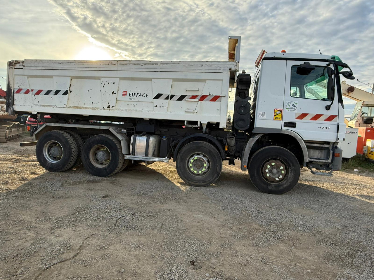 MERCEDES-BENZ ACTROS TIPPER - Kravas automašīna pašizgāzējs: foto 3 MERCEDES-BENZ ACTROS TIPPER - Kravas automašīna pašizgāzējs: foto 3