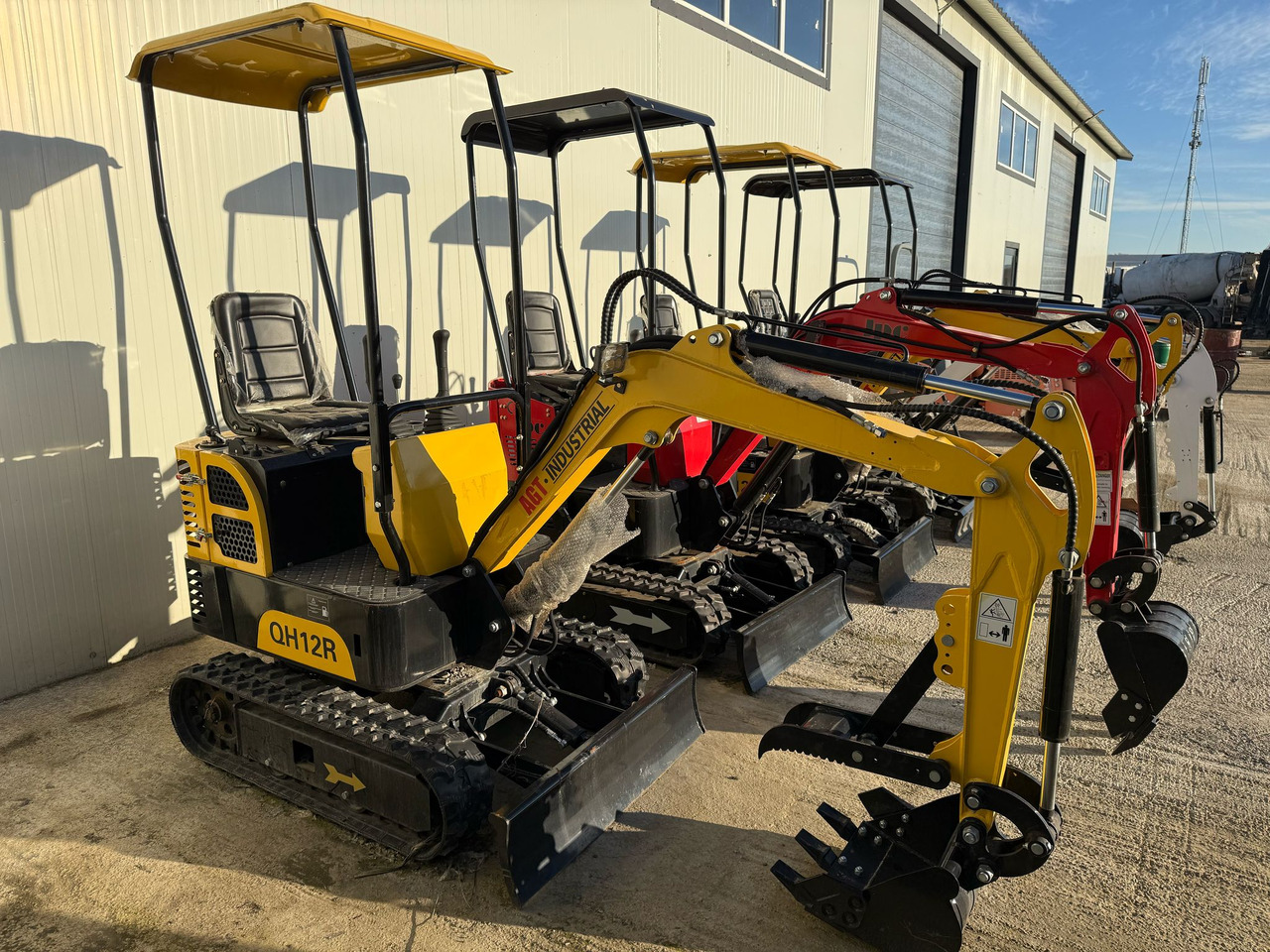 MINIEXCAVATOR JPC H10 - Mini-ekskavators: foto 2 MINIEXCAVATOR JPC H10 - Mini-ekskavators: foto 2