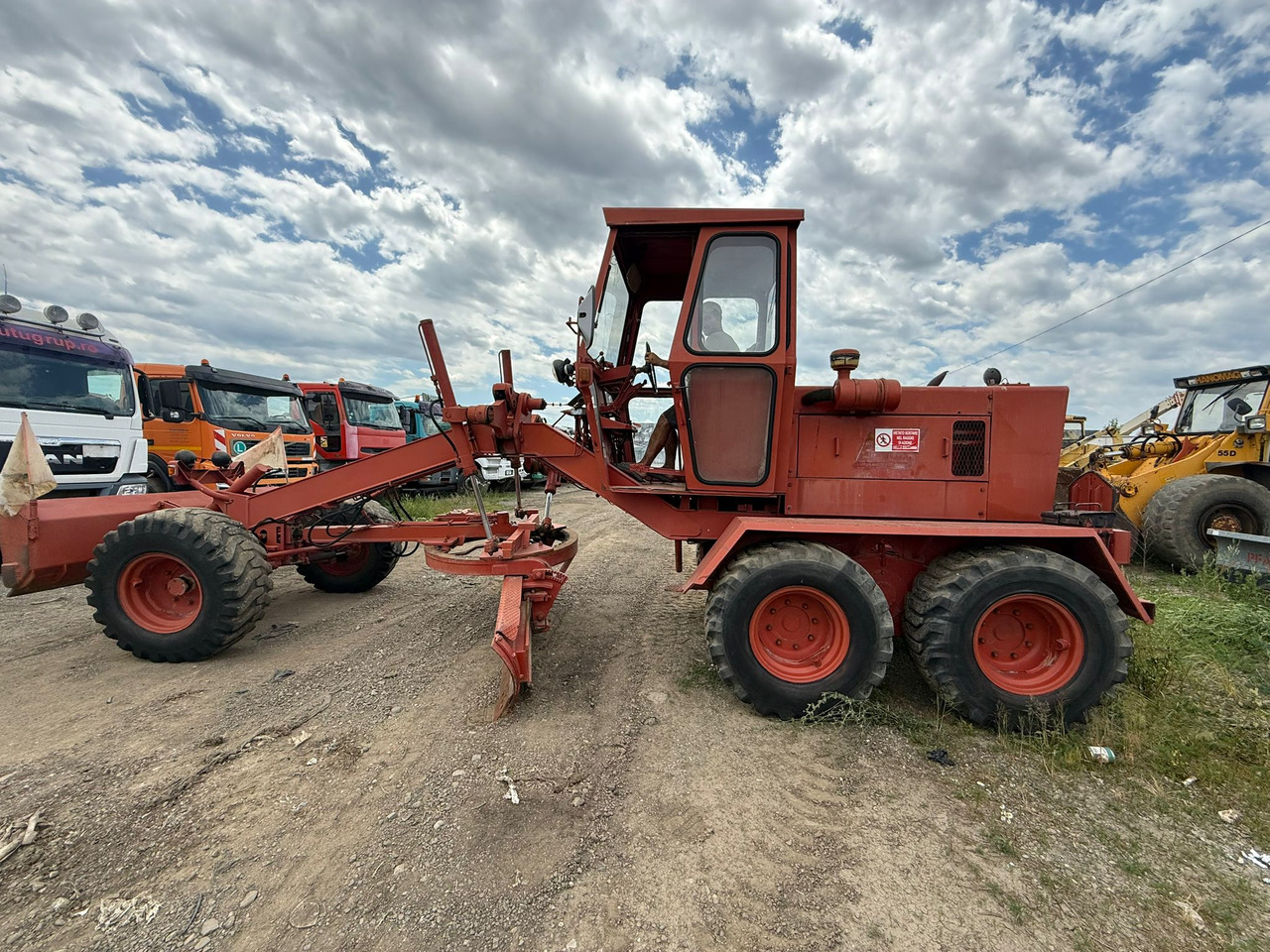 O&K G8 Motor Grader - Greiders: foto 2 O&K G8 Motor Grader - Greiders: foto 2