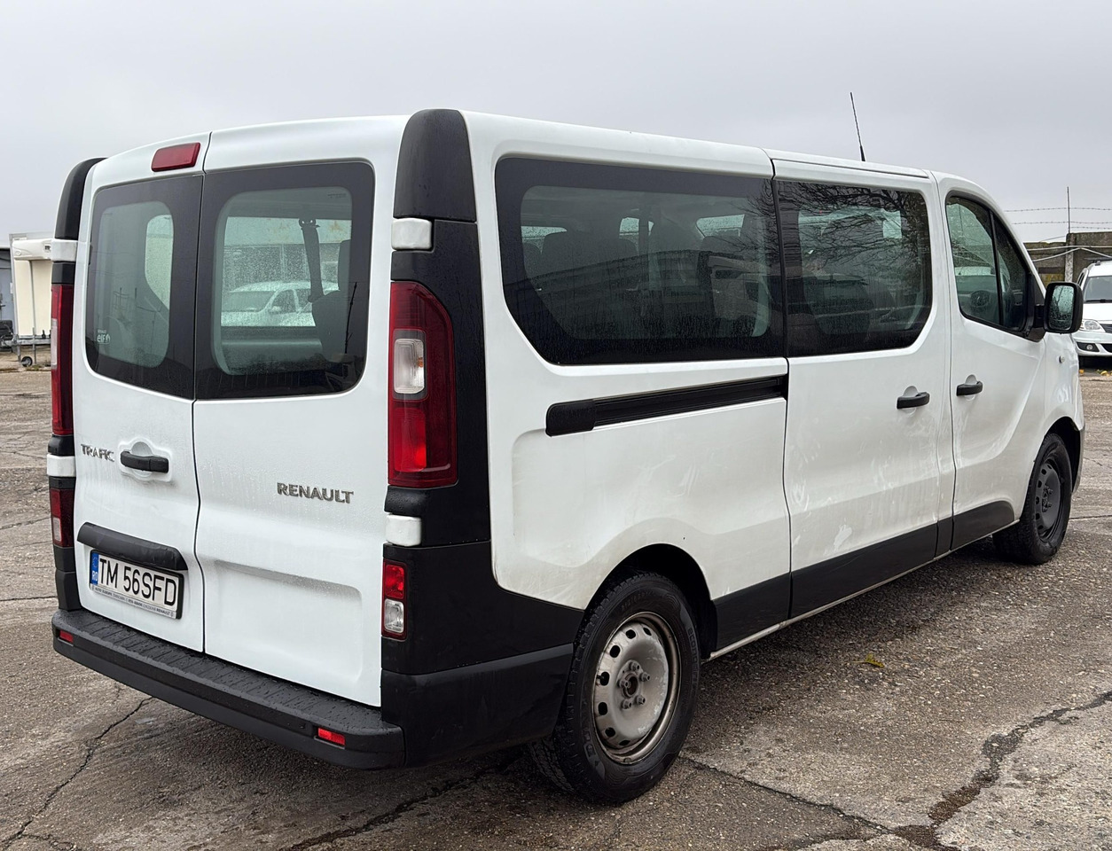 Renault Trafic - Pasažieru furgons: foto 4 Renault Trafic - Pasažieru furgons: foto 4