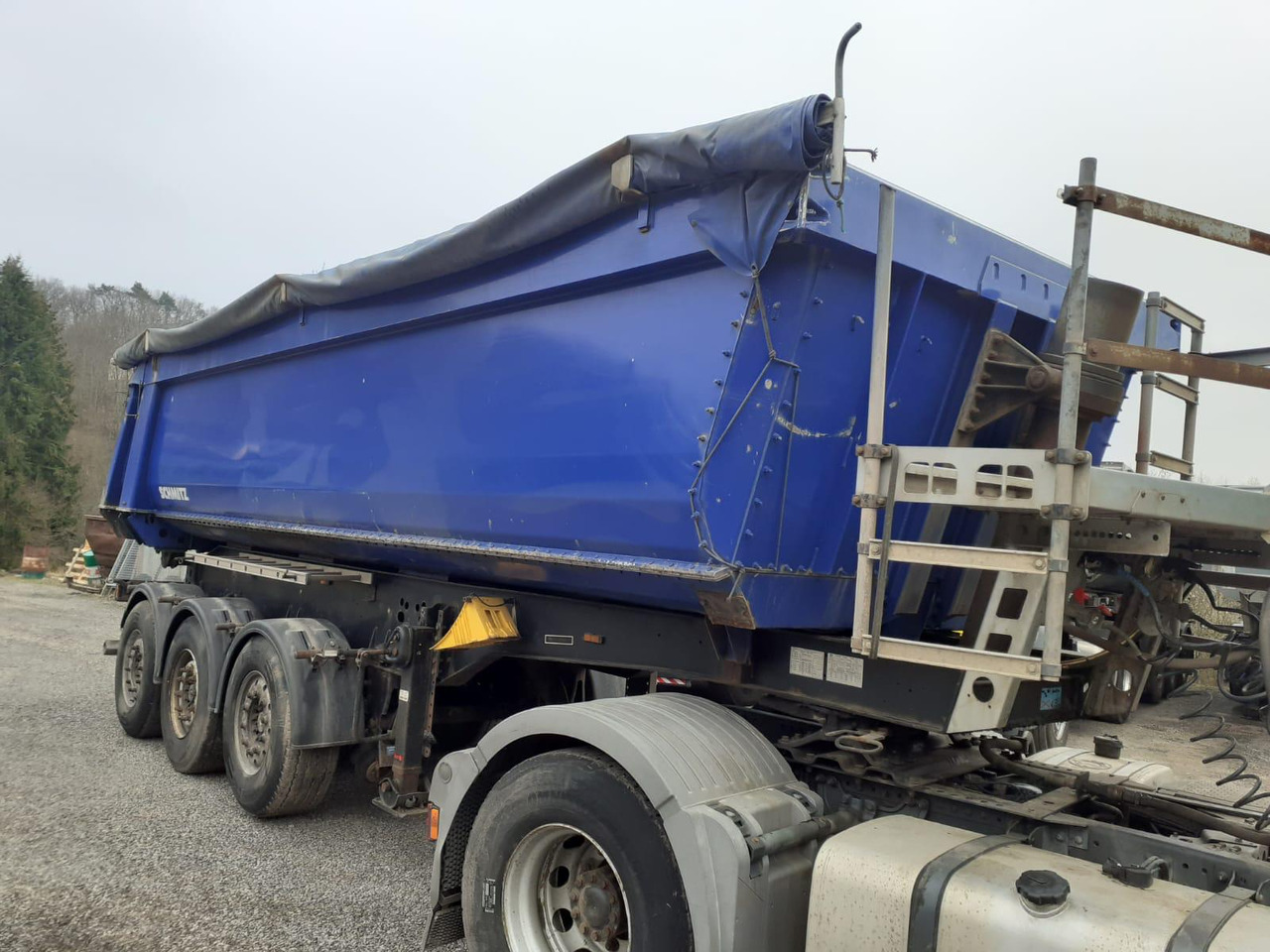 SCHMITZ-GOTHA SKI 24 Tipper Semi-trailer - Puspiekabe pašizgāzējs: foto 3 SCHMITZ-GOTHA SKI 24 Tipper Semi-trailer - Puspiekabe pašizgāzējs: foto 3