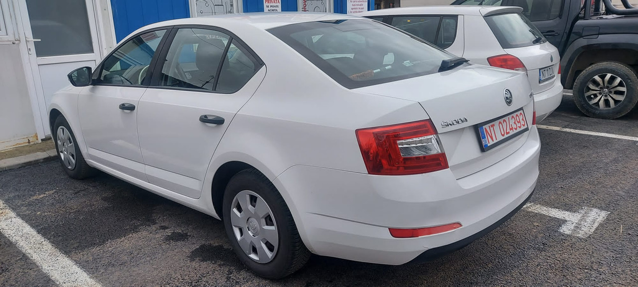 SKODA OCTAVIA - Sedans: foto 3 SKODA OCTAVIA - Sedans: foto 3