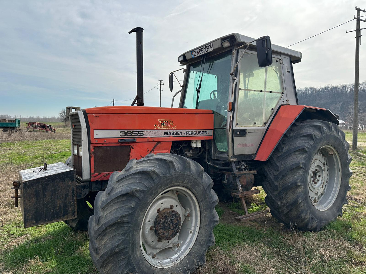 Tractor agricol Massey Ferguson 3655 - Traktors: foto 1 Tractor agricol Massey Ferguson 3655 - Traktors: foto 1
