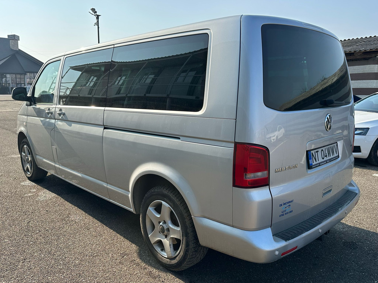 VOLKSWAGEN MULTIVAN - Pasažieru furgons: foto 4 VOLKSWAGEN MULTIVAN - Pasažieru furgons: foto 4