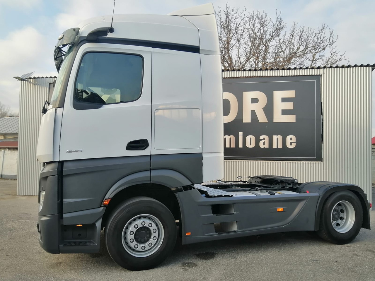 Mercedes-Benz Actros 1845 LS, BIG SPACE, TOP!!! - Vilcējs: foto 2 Mercedes-Benz Actros 1845 LS, BIG SPACE, TOP!!! - Vilcējs: foto 2