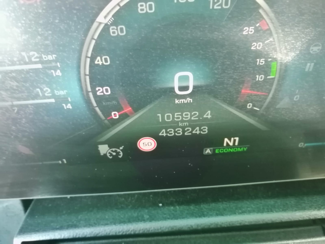 Mercedes-Benz Actros 1845 LS, BIG SPACE, TOP!!! - Vilcējs: foto 5 Mercedes-Benz Actros 1845 LS, BIG SPACE, TOP!!! - Vilcējs: foto 5