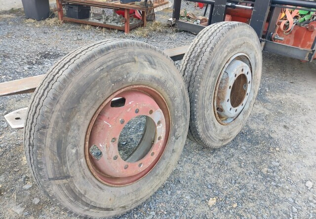 11R22.5 Kuorma-auton renkaat - 2kpl - Riepa - Kravas automašīna: foto 3 11R22.5 Kuorma-auton renkaat - 2kpl - Riepa - Kravas automašīna: foto 3