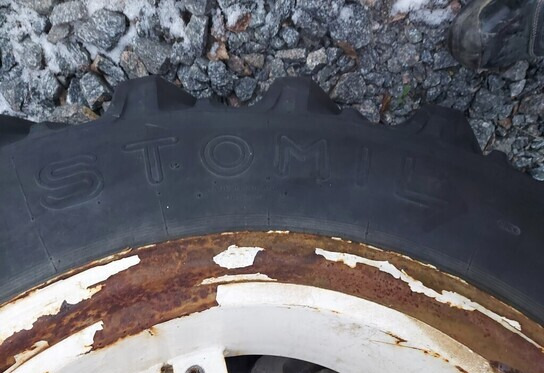 14.9R28 rengas - Valtra - Riepa - Traktors: foto 5 14.9R28 rengas - Valtra - Riepa - Traktors: foto 5