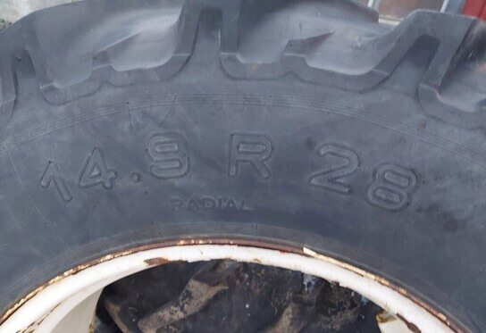 14.9R28 rengas - Valtra - Riepa - Traktors: foto 4 14.9R28 rengas - Valtra - Riepa - Traktors: foto 4