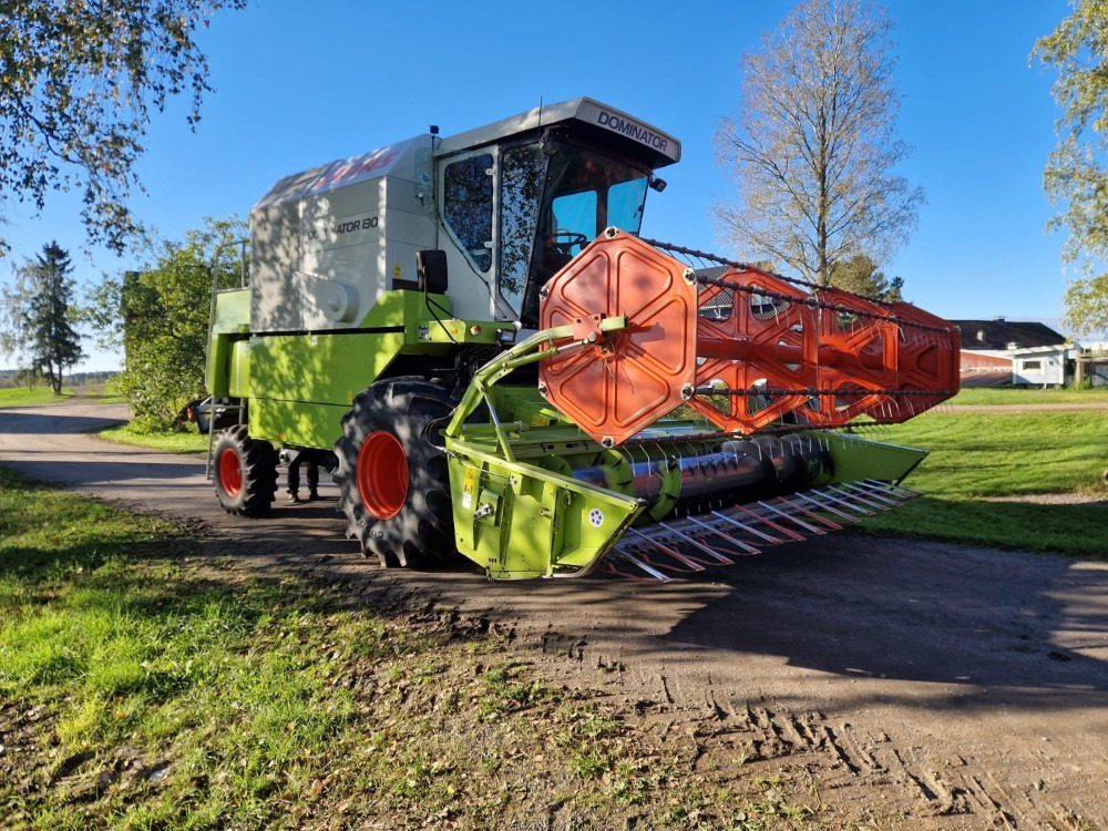 CLAAS Dominator 130 - Labības kombains: foto 5 CLAAS Dominator 130 - Labības kombains: foto 5
