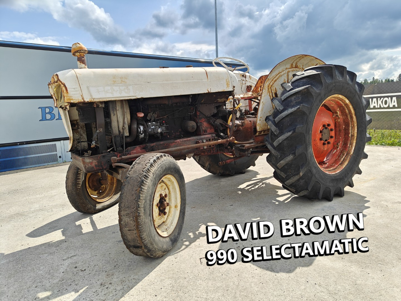 DAVID BROWN 990 Selectamatic - Traktors: foto 1 DAVID BROWN 990 Selectamatic - Traktors: foto 1