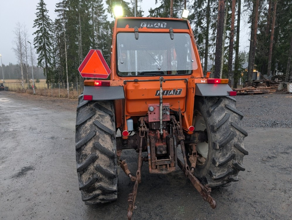 FIAT 780DT 4WD - Traktors: foto 3 FIAT 780DT 4WD - Traktors: foto 3