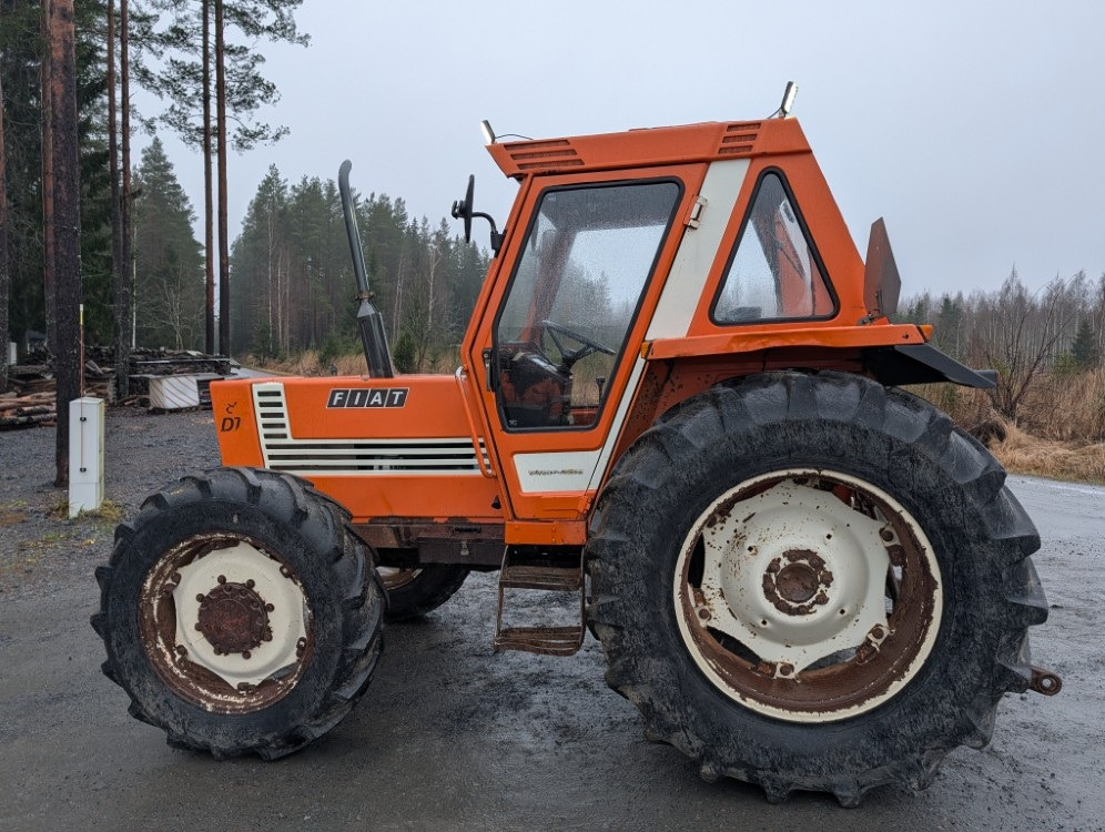 FIAT 780DT 4WD - Traktors: foto 2 FIAT 780DT 4WD - Traktors: foto 2