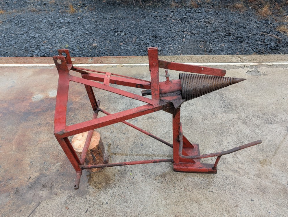 Halkaisukaira 175mm traktoriin - Malkas skaldītājs: foto 4 Halkaisukaira 175mm traktoriin - Malkas skaldītājs: foto 4