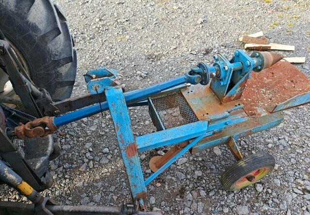 Halkaisukaira traktoriin - KATSO VIDEO - Malkas skaldītājs: foto 4 Halkaisukaira traktoriin - KATSO VIDEO - Malkas skaldītājs: foto 4