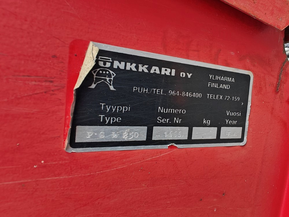 Heinänsiemenlaite 250cm Simulta Junkkari kylvölannoittimeen - Kombinētā sējmašīna: foto 4 Heinänsiemenlaite 250cm Simulta Junkkari kylvölannoittimeen - Kombinētā sējmašīna: foto 4