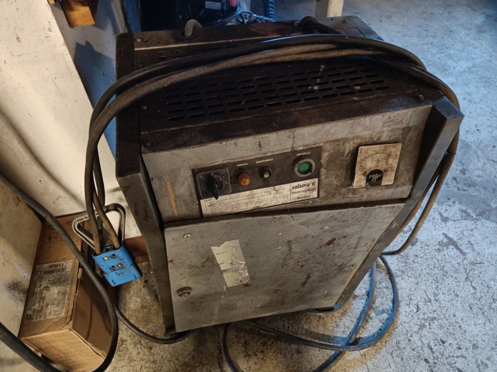 Hyster Electric 30 sähkötrukki - Elektroiekrāvējs: foto 5 Hyster Electric 30 sähkötrukki - Elektroiekrāvējs: foto 5