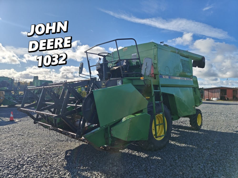 JOHN DEERE 1032 - Labības kombains: foto 1 JOHN DEERE 1032 - Labības kombains: foto 1
