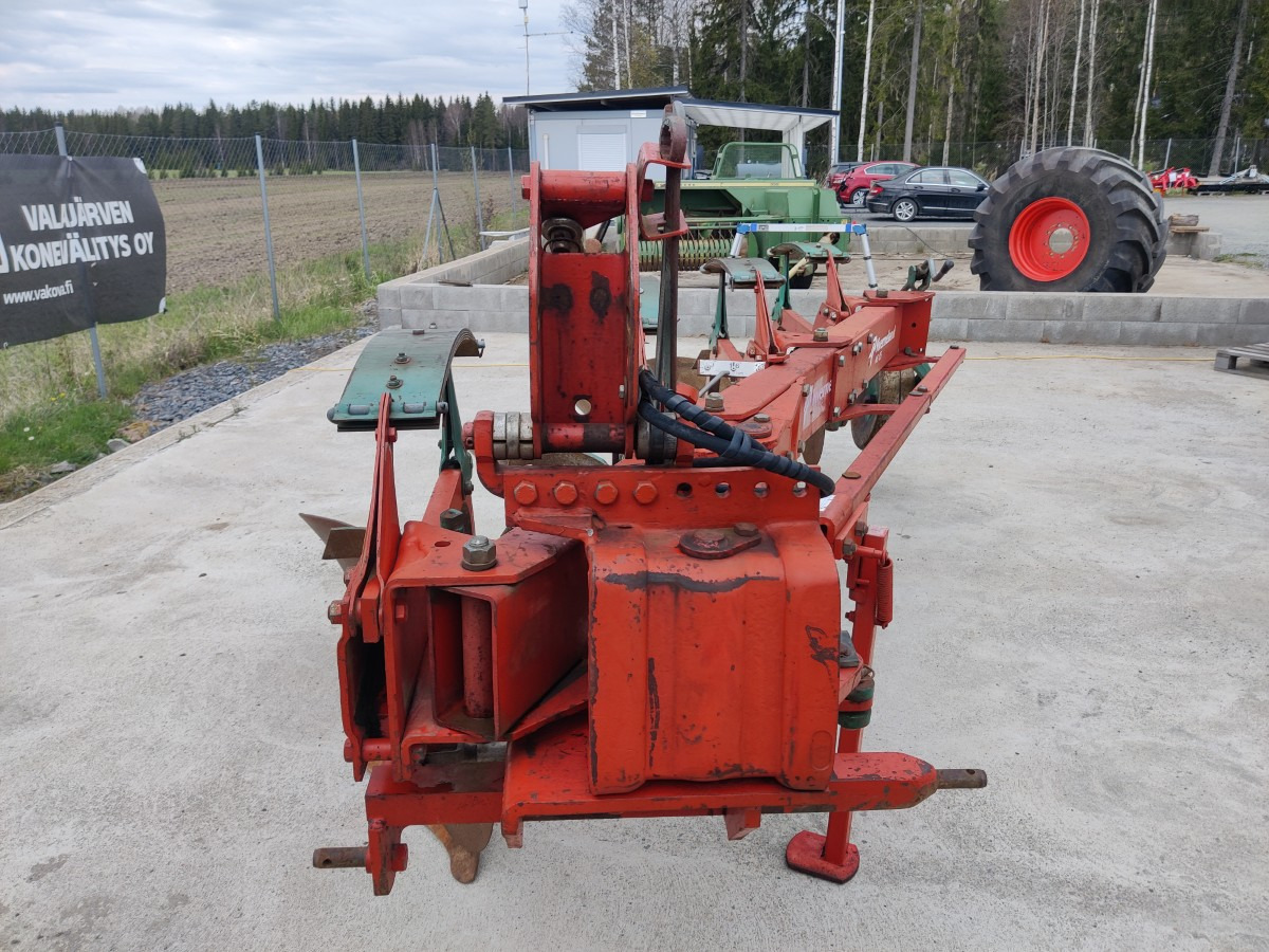 KVERNELAND AB85 4-siipinen sarka-aura - Arkls: foto 5 KVERNELAND AB85 4-siipinen sarka-aura - Arkls: foto 5