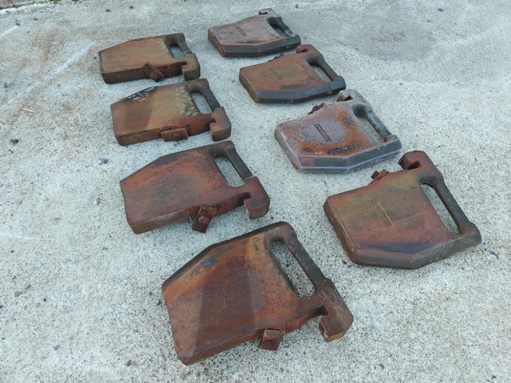 ZETOR Etupainosarja 8kpl - Lauksaimniecības tehnika: foto 3 ZETOR Etupainosarja 8kpl - Lauksaimniecības tehnika: foto 3