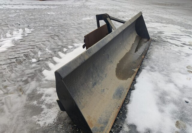 Lumilevy - Puskulevy 350cm - EURO ja 3pistekiinnitys - Sniega arkls - Lauksaimniecības tehnika: foto 3 Lumilevy - Puskulevy 350cm - EURO ja 3pistekiinnitys - Sniega arkls - Lauksaimniecības tehnika: foto 3