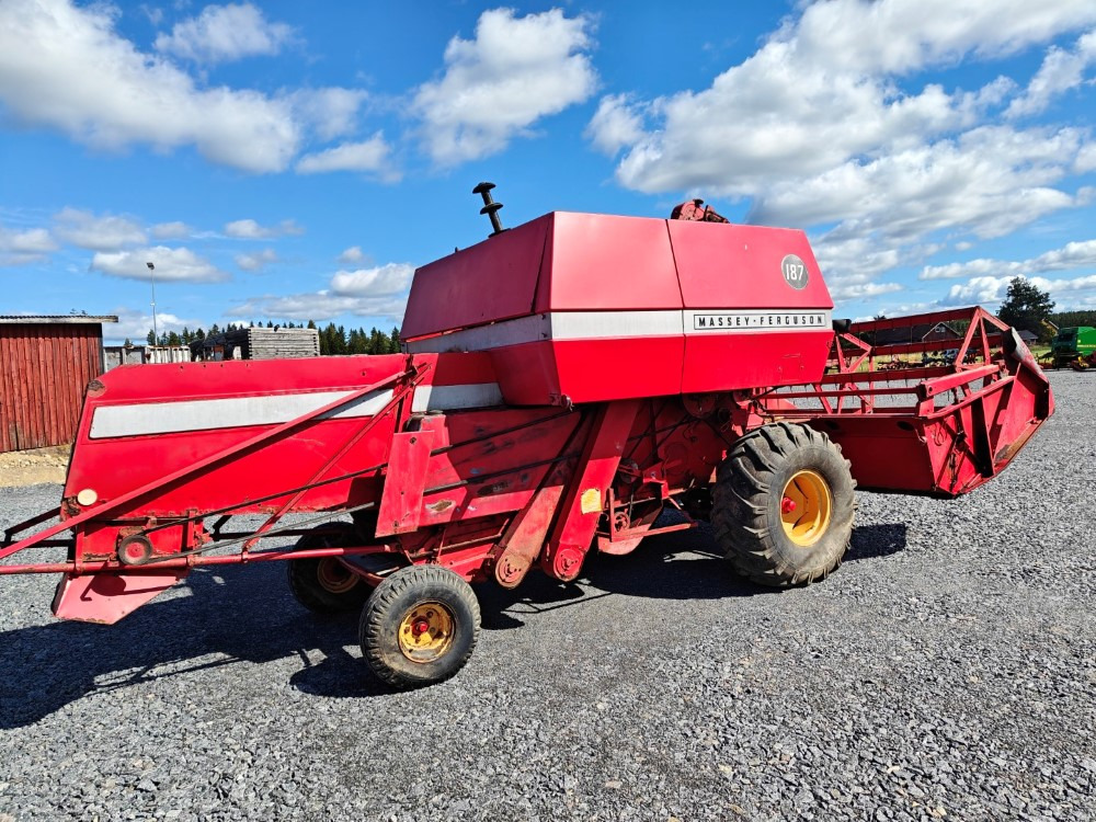 Massey Ferguson 187 Katso video! - Labības kombains: foto 4 Massey Ferguson 187 Katso video! - Labības kombains: foto 4