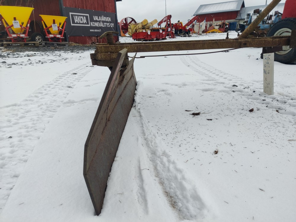 Perälevy 200cm pikkutraktoriin - Vērstuve - Lauksaimniecības tehnika: foto 5 Perälevy 200cm pikkutraktoriin - Vērstuve - Lauksaimniecības tehnika: foto 5