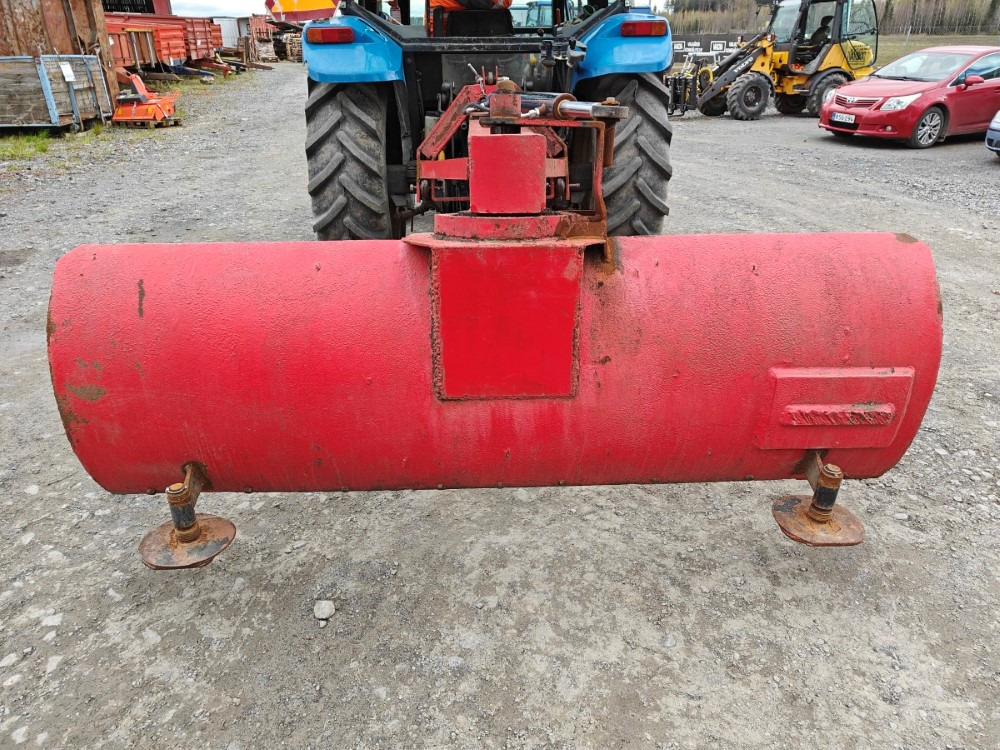 Perälevy 250cm Hydraulinen kääntö - Vērstuve - Traktors: foto 3 Perälevy 250cm Hydraulinen kääntö - Vērstuve - Traktors: foto 3