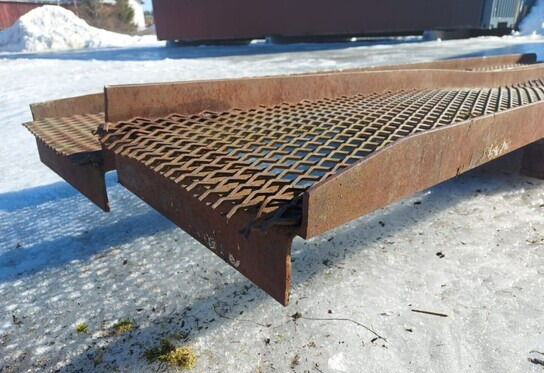 Rampit 2kpl - pituus 338 cm - Iekraušanas rampa: foto 2 Rampit 2kpl - pituus 338 cm - Iekraušanas rampa: foto 2