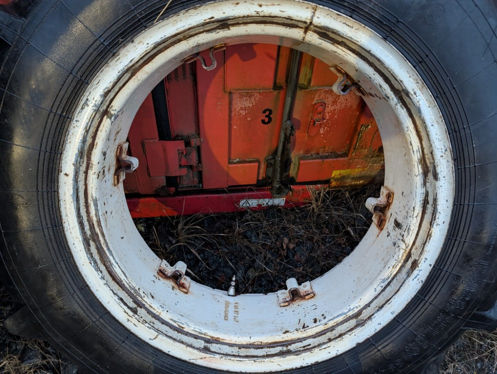 Riepa Renkaat 12.4R28 vannekehillä: foto 8