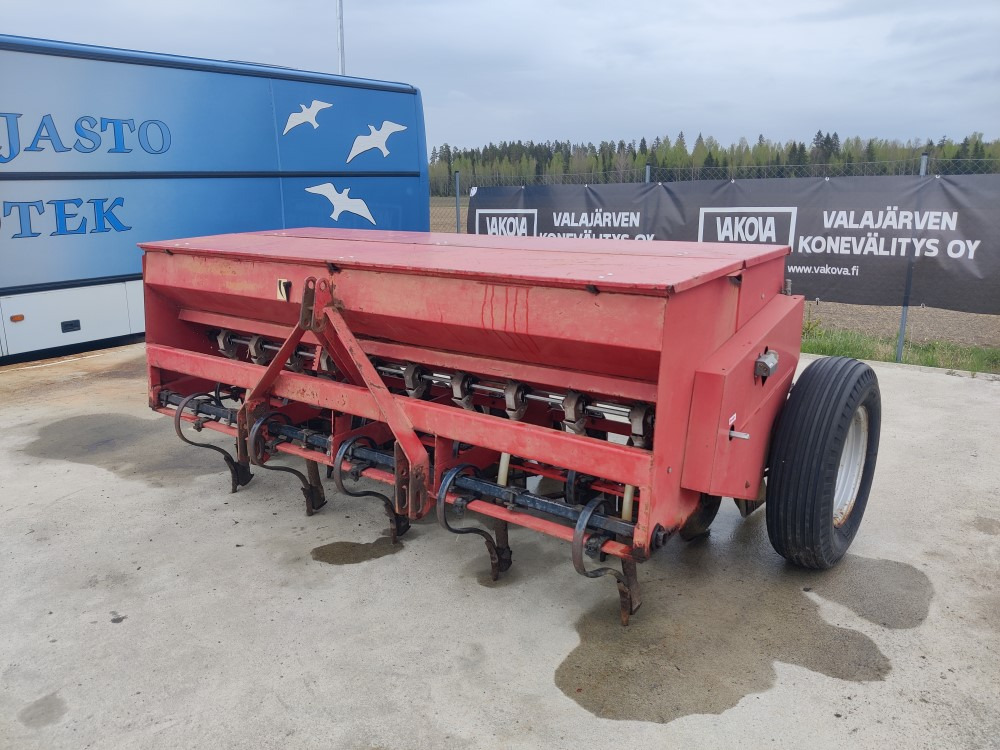 Simulta Junkkari 250cm kiekkovantailla - Kombinētā sējmašīna: foto 1 Simulta Junkkari 250cm kiekkovantailla - Kombinētā sējmašīna: foto 1