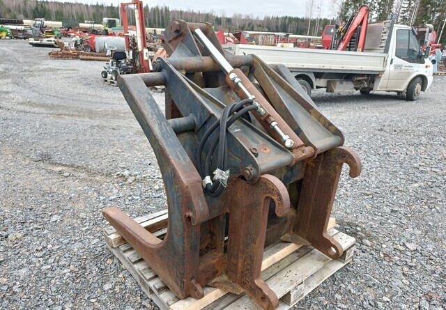 Tukkikoura järeä, CAT kurottajan sovitteella - Greiferi - Meža tehnika: foto 3 Tukkikoura järeä, CAT kurottajan sovitteella - Greiferi - Meža tehnika: foto 3