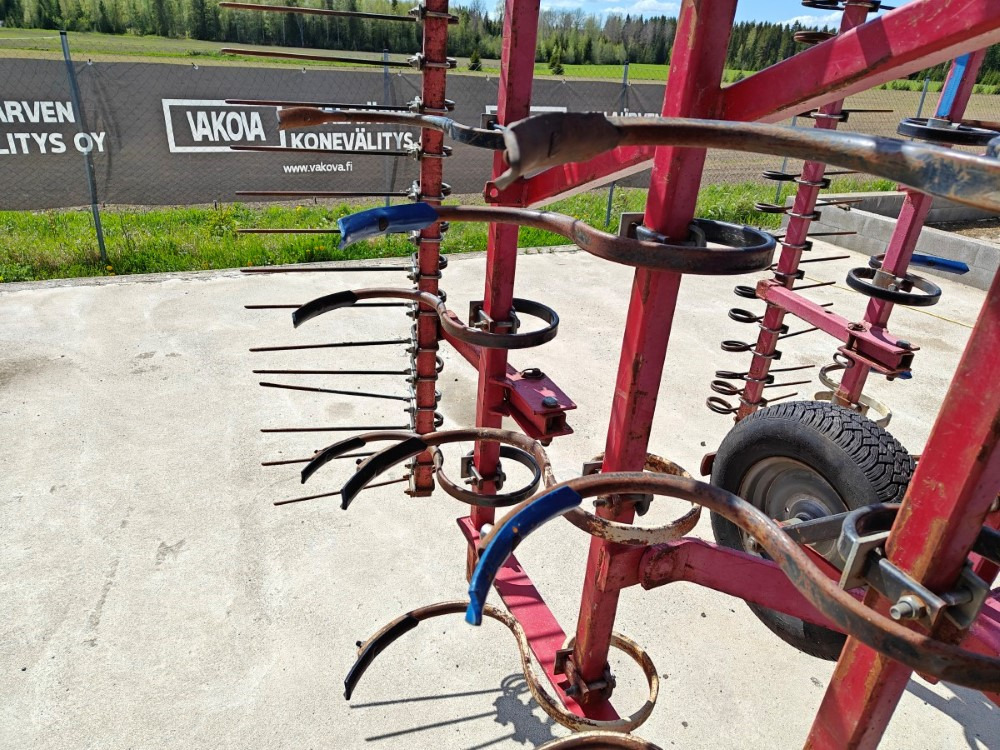 VM 450 cm, hydraulisesti taittuva, etulana ja jälkihara, katso video! - Atsperzaru ecēšas: foto 5 VM 450 cm, hydraulisesti taittuva, etulana ja jälkihara, katso video! - Atsperzaru ecēšas: foto 5