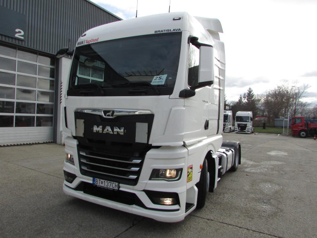 Vilcējs MAN TGX 18.470 4x2 LL SA, Hubsattel, Retarder: foto 1