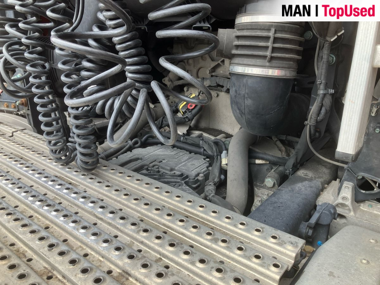 MAN TGX 26.470 6x2/2 BL SA "Retarder / 700 l Tank" ZV - Vilcējs: foto 4 MAN TGX 26.470 6x2/2 BL SA "Retarder / 700 l Tank" ZV - Vilcējs: foto 4